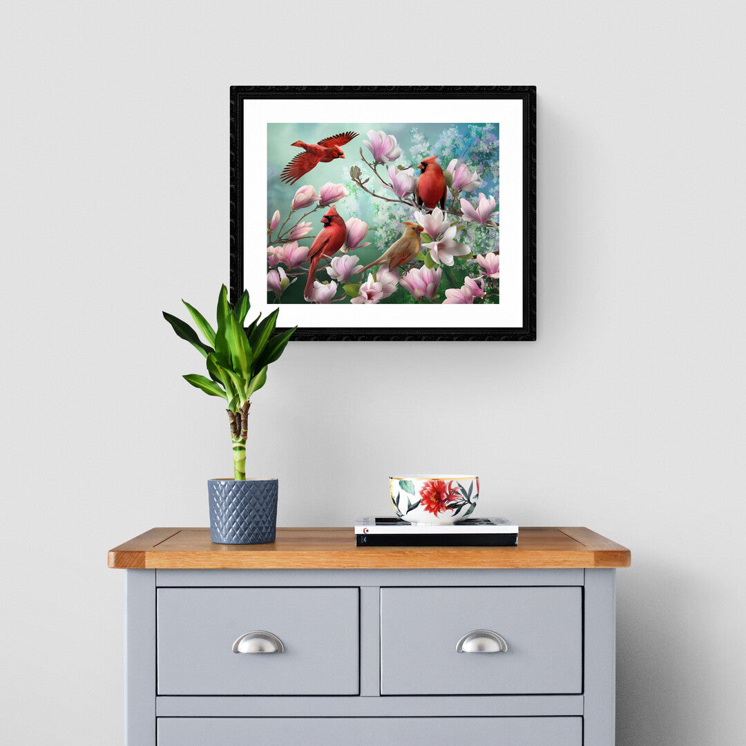 KARDINALER I MAGNOLIATRÄD